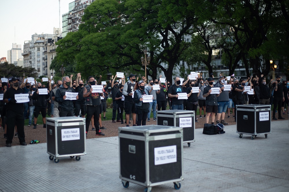 protesta plomos y tecnicos entretenimientos espectaculos congreso protocolo (7)