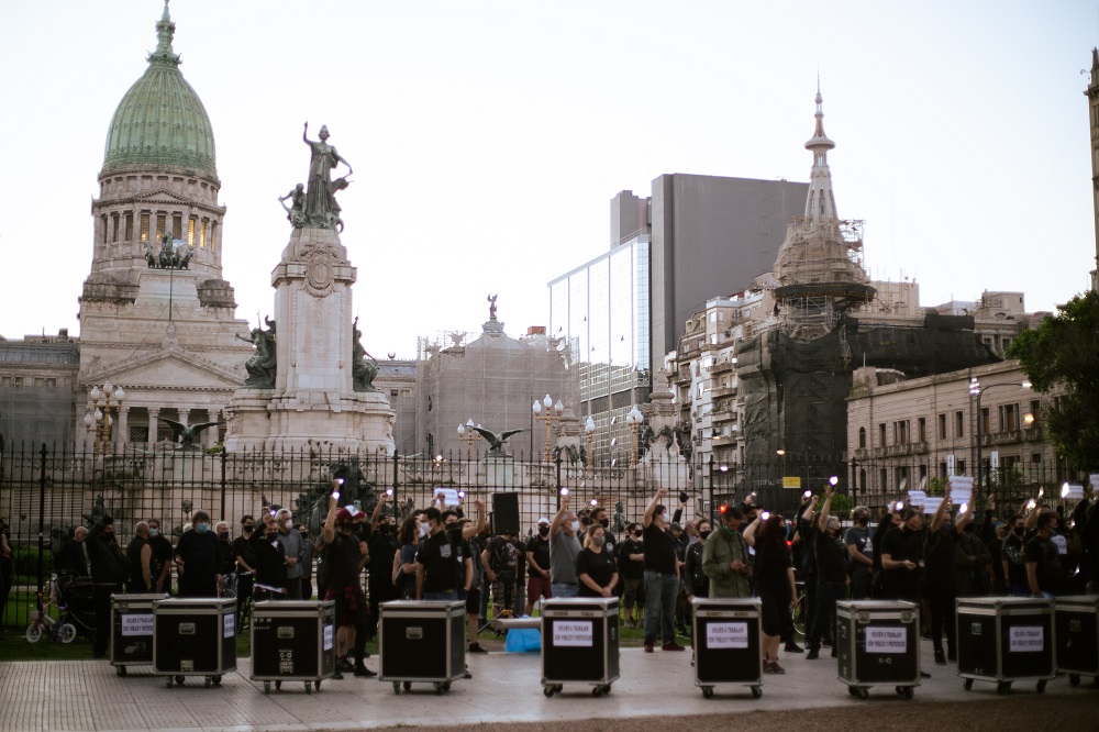 protesta plomos y tecnicos entretenimientos espectaculos congreso protocolo (9)